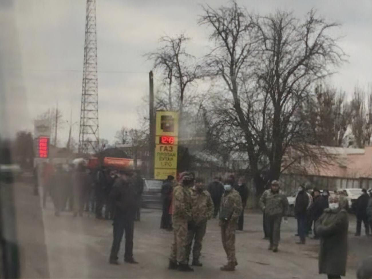 Под Полтавой в очередной раз перекрыли трассу Киев – Харьков