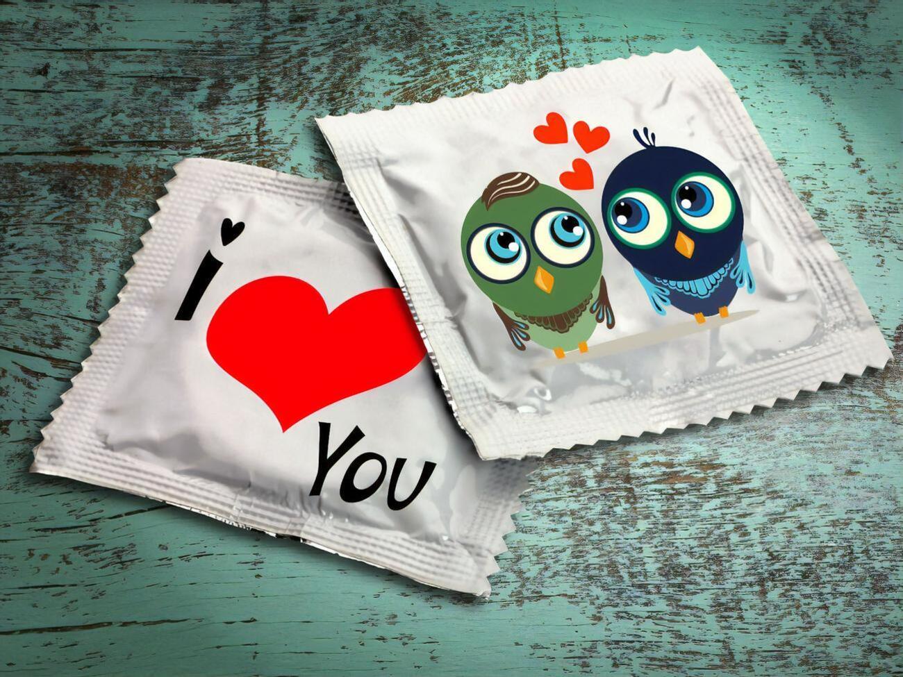 Презервативы относятся к товарам медицинского назначения, продажа которых не запрещена во время "карантина зимних каникул"