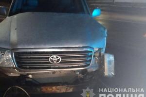 Стрелявший пытался сбежать с места событий на машине, но въехал в стену