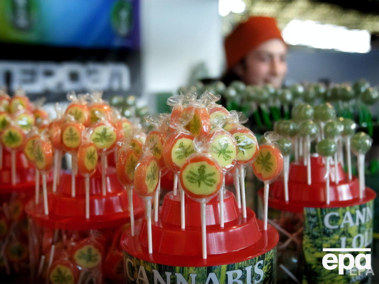 Ідею заборони продажу канабісу іноземцям обговорить мунціпальна рада Амстердама