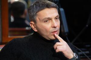 Барац: Я задумался: "А до какой степени я готов идти дальше?" До степени, когда я поставлю под угрозу театр и свою личную жизнь, я не готов идти
