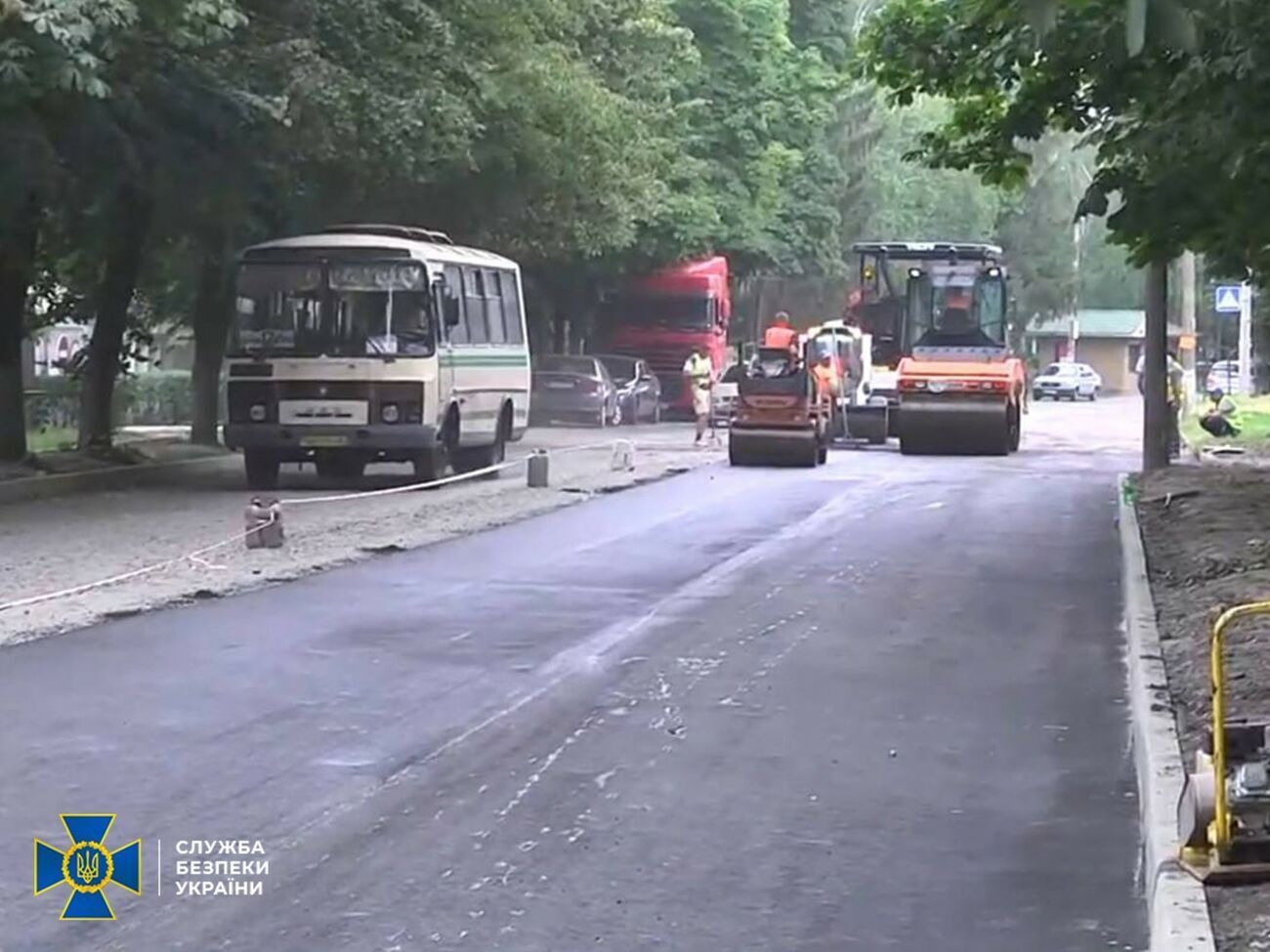 СБУ заявила про викриття схеми, яка дала змогу викрасти мільйони на ремонті доріг