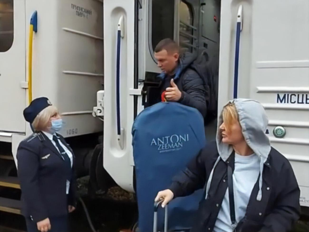 70% фракции "Слуга народа" добирались в Трускавец поездом, рассказали во фракции