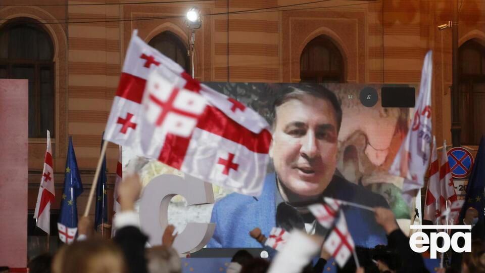 Саакашвілі сьогодні оголосив про повернення у Грузію, він сказав, що 3 жовтня приєднається до мітингувальників