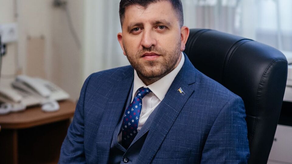 Хромов отметил, что в момент стрельбы был в командировке