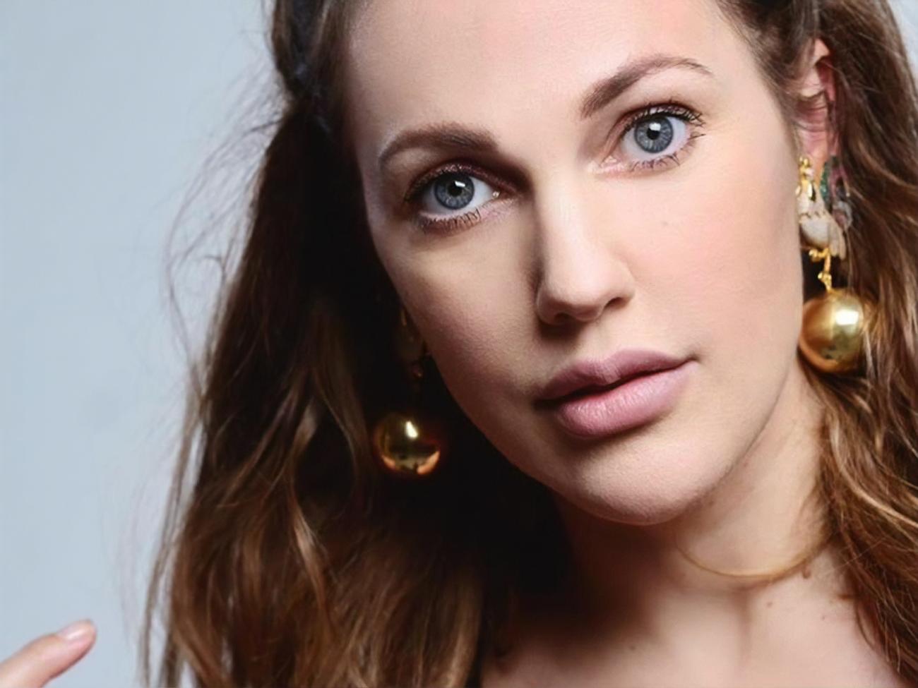 Мер'єм Узерлі знялася для обкладинки журналу