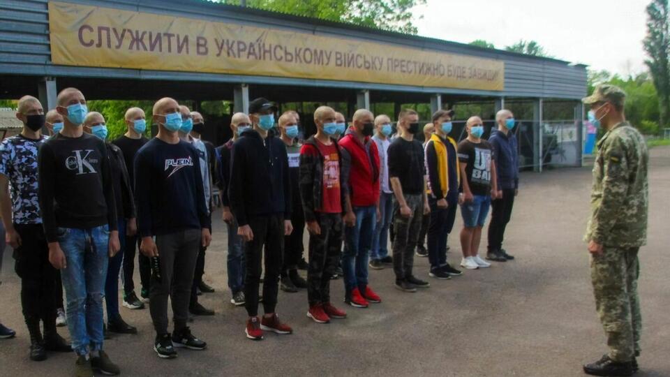 Відправляти призовників на місця служби почнуть 5 жовтня