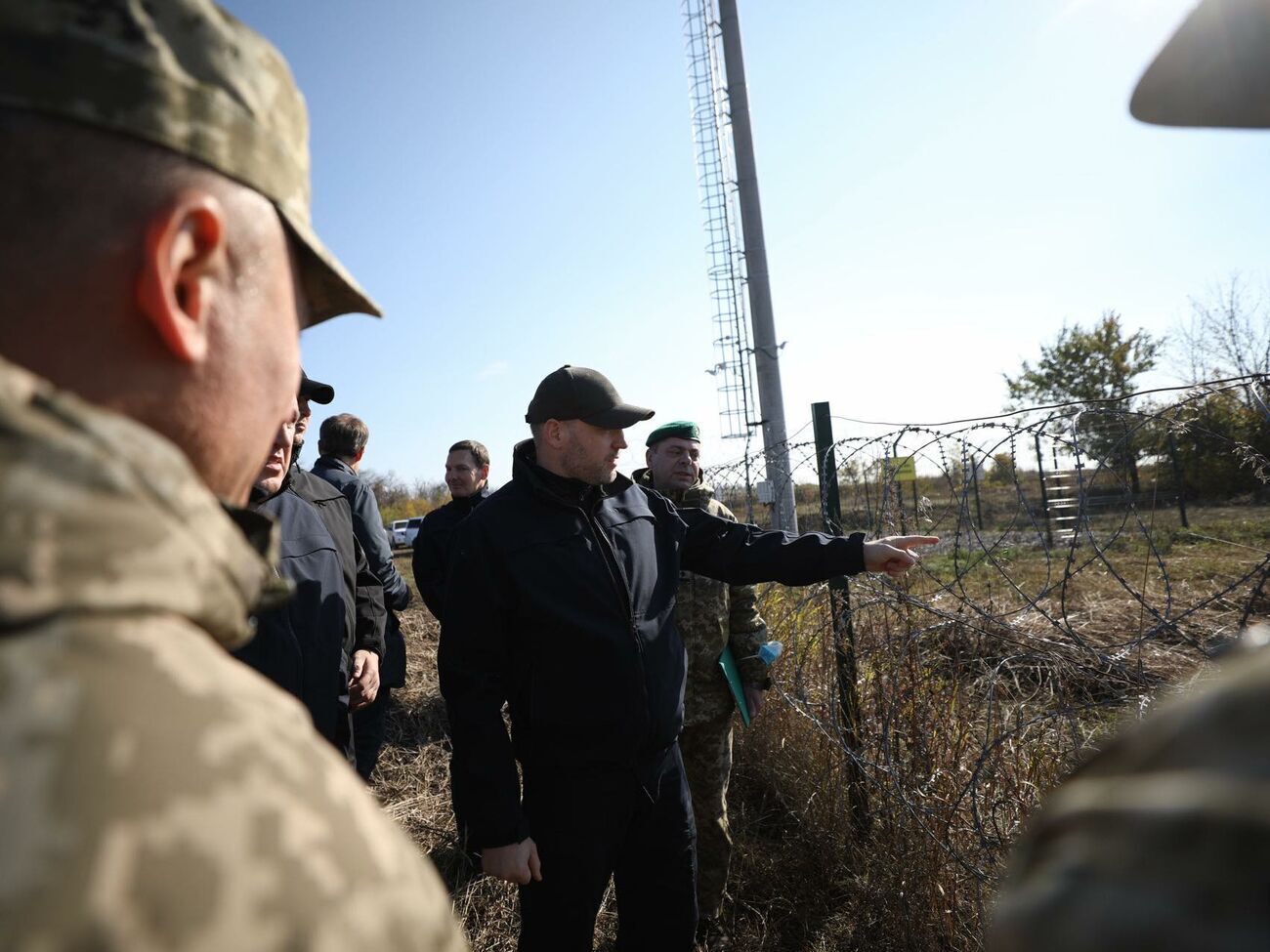 Монастырский во время визита в Луганскую область&nbsp;сказал, что увидел "совсем другой уровень обустройства границы"
