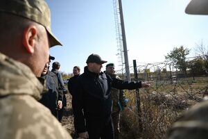Монастырский во время визита в Луганскую область сказал, что увидел "совсем другой уровень обустройства границы"