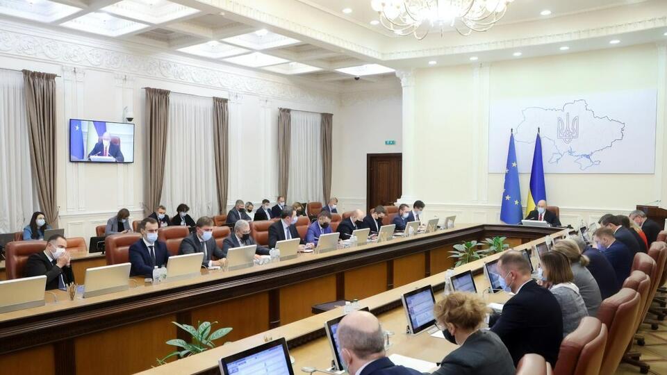 На выездном заседании фракции "Слуга народа" ожидают почти весь состав правительства Украины