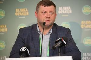 Виїзне засідання "Слуги народу" скликали не для збирання підписів за відкликання Разумкова, зазначив Корнієнко (на фото)