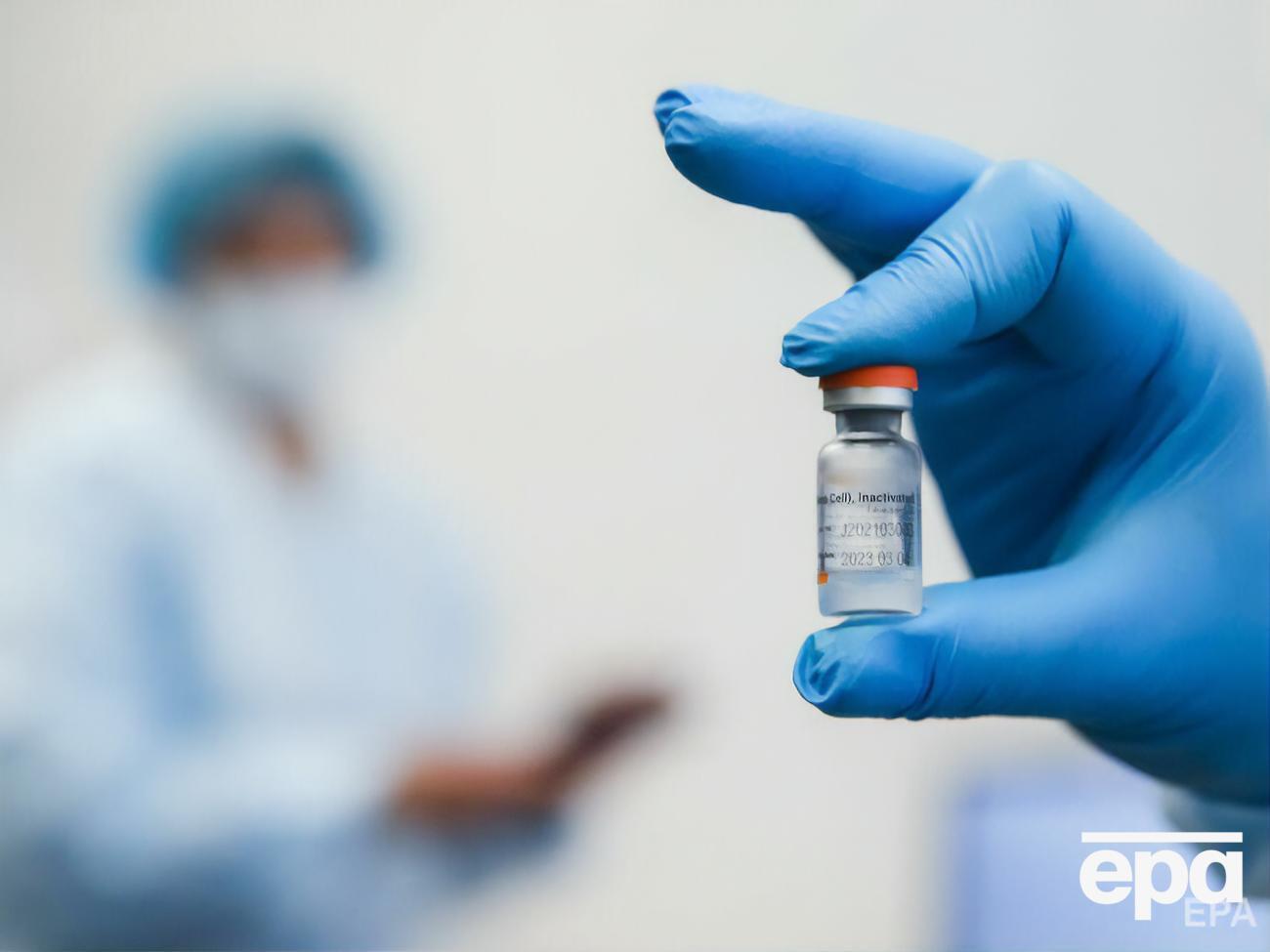 70% непривитых подростков не хотят получать вакцину