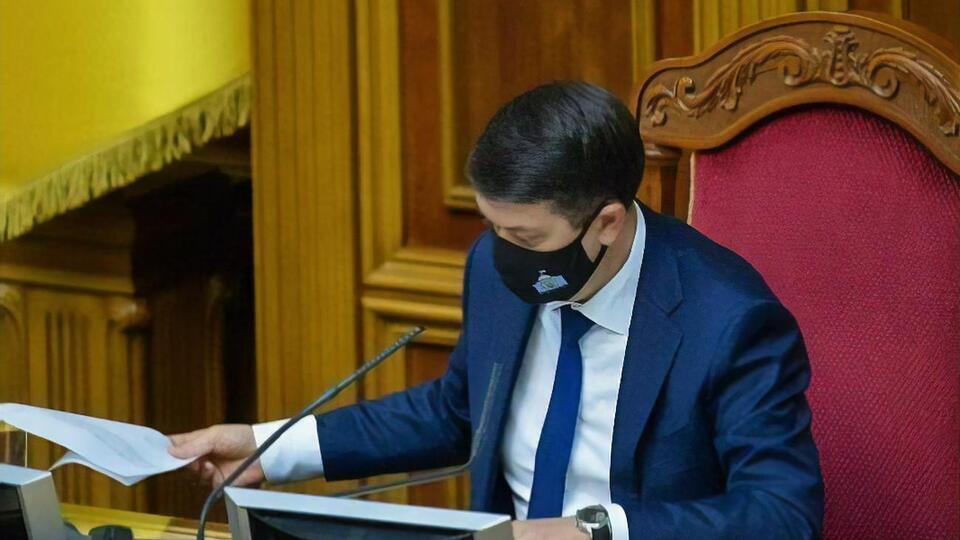 Разумков: Ми ж розуміємо, що "Слуга народу" – це партія президента