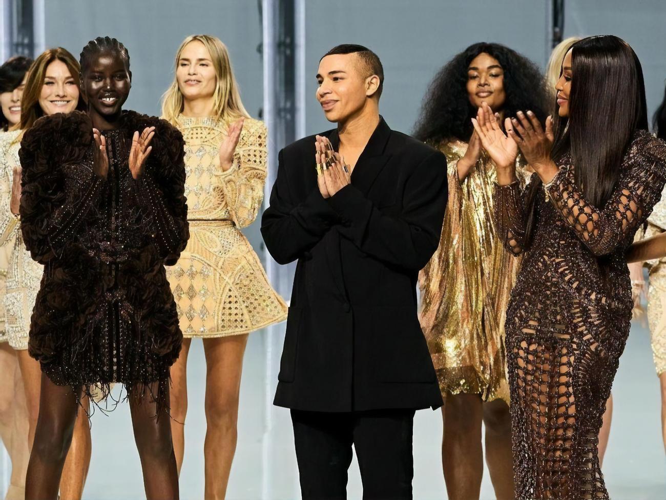 Тривалий час Рустен приховував сліди від опіків, носячи одяг із довгими рукавами