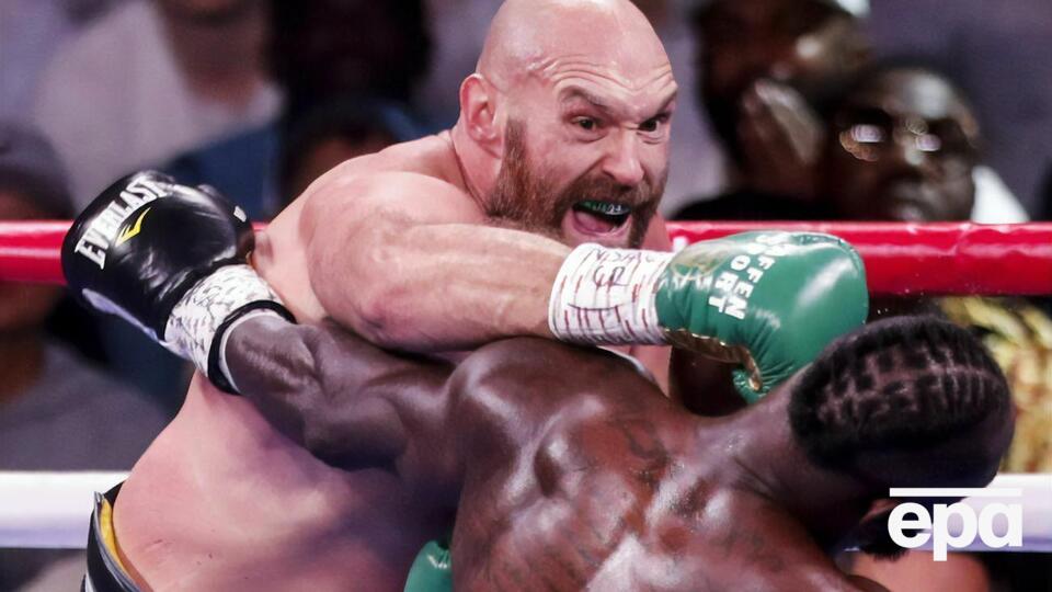 Ф'юрі (у зелених рукавичках) переміг достроково