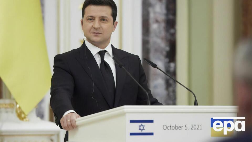 Зеленський порівняв життя на держдачі з проживанням у готелі