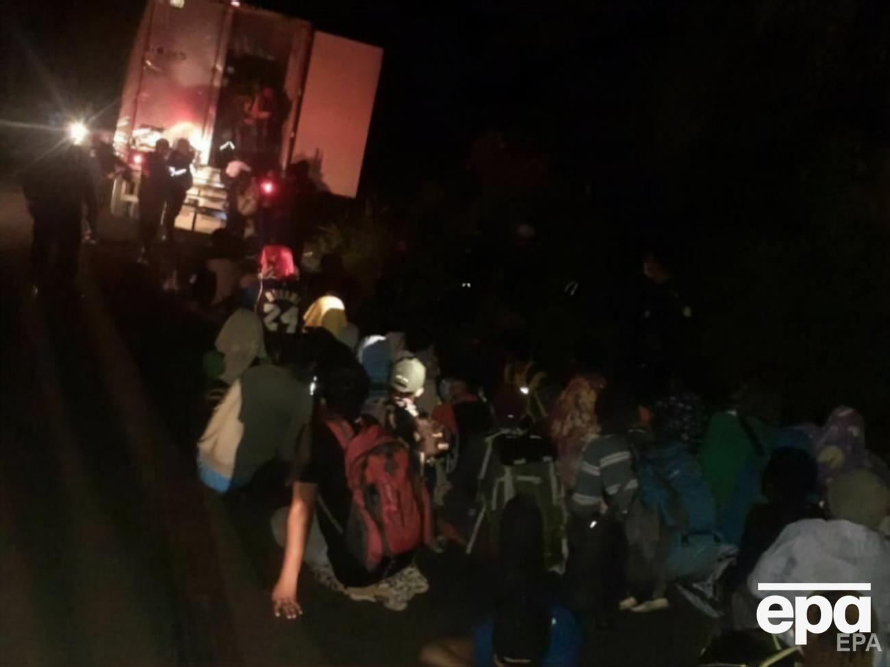 Мигрантов должны были доставить в США через Мексику