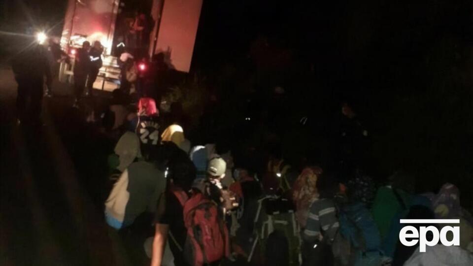 Мигрантов должны были доставить в США через Мексику