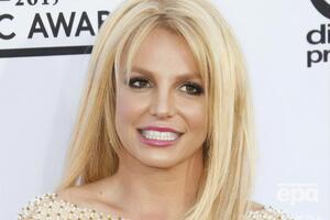 Спірс із 2008 року перебувала під опікою батька