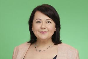 Елена Криворучкина состоит во фракции "Слуга народа", была избрана по округу в Кривом Роге