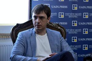 Володимир Омелян: На залізницю вішають додаткові речі, які зараз точно не є першочерговими