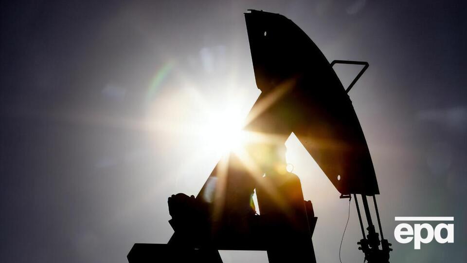 Стоимость нефти Brent и WTI растет несколько недель подряд