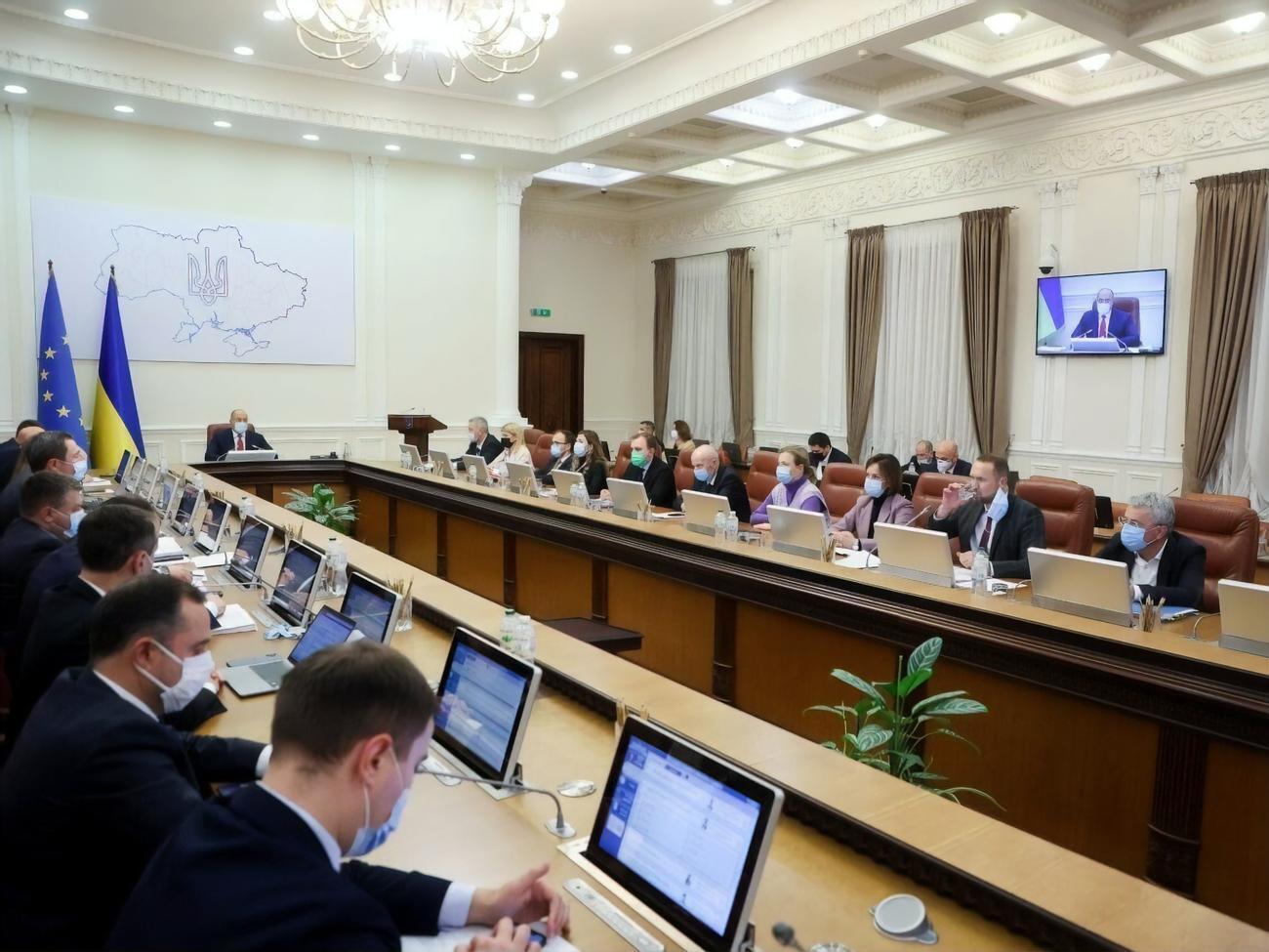 Із 369 проєктів законів від Кабміну було ухвалено й підписано президентом 63
