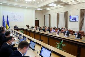 Из 369 проектов законов от Кабмина было принято и подписано президентом 63