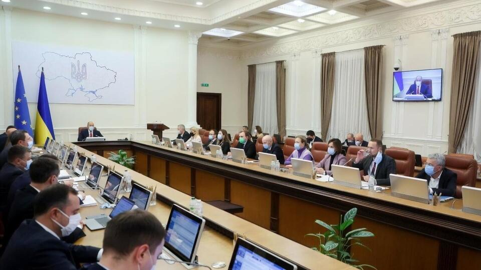 Із 369 проєктів законів від Кабміну було ухвалено й підписано президентом 63