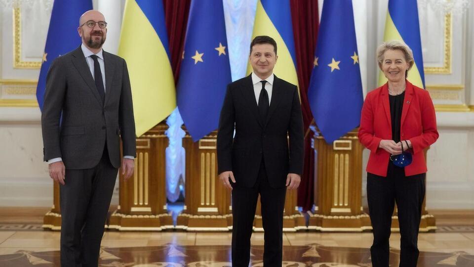 Руководители европейских институций прибыли в Мариинский дворец, где их встретил Зеленский