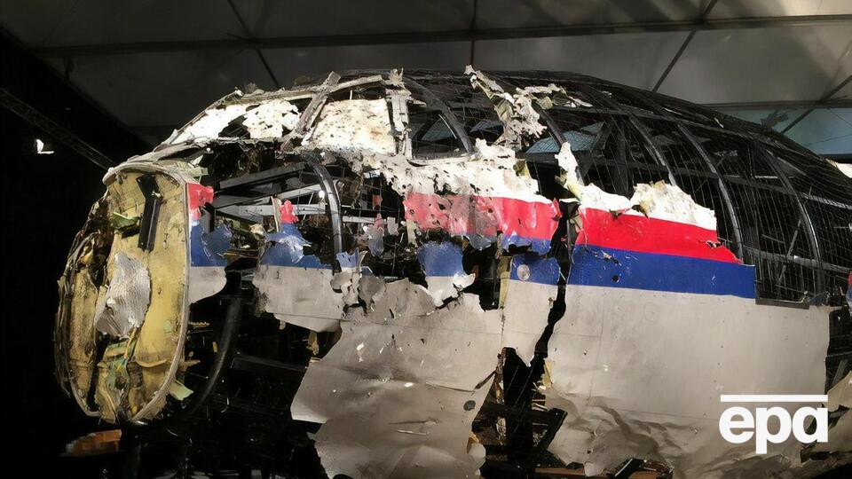 Boeing 777, який летів з Амстердама в Куала-Лумпур рейсом MH17, збили 17 липня 2014 року