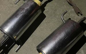 По данным СБУ, один из фигурантов задержан при попытке продажи очередной партии ядовитого вещества