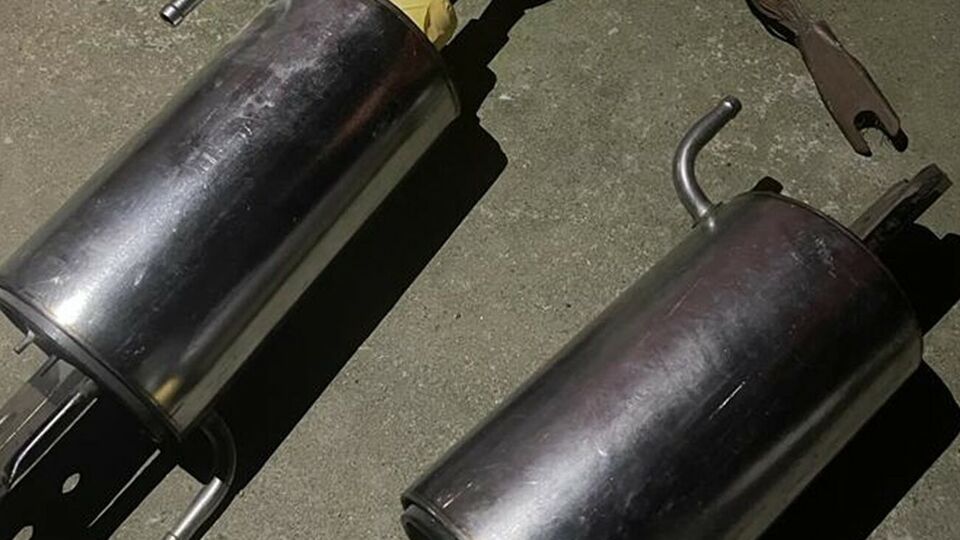 За даними СБУ, одного з фігурантів затримали під час спроби продажу чергової партії отруйної речовини