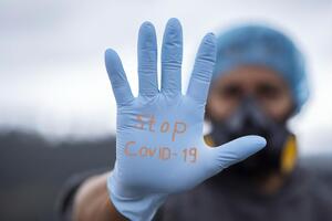 Зупинення навчального процесу приводить до зниження захворюваності мінімум на 15% за п'ять днів, пояснили в Міністерстві охорони здоров'я