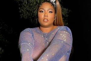 Lizzo пропагандирует культуру бодипозитива
