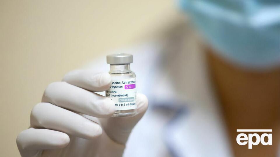 Людям с ослабленным иммунитетом предложат дополнительную дозу одной из одобренных ВОЗ вакцин