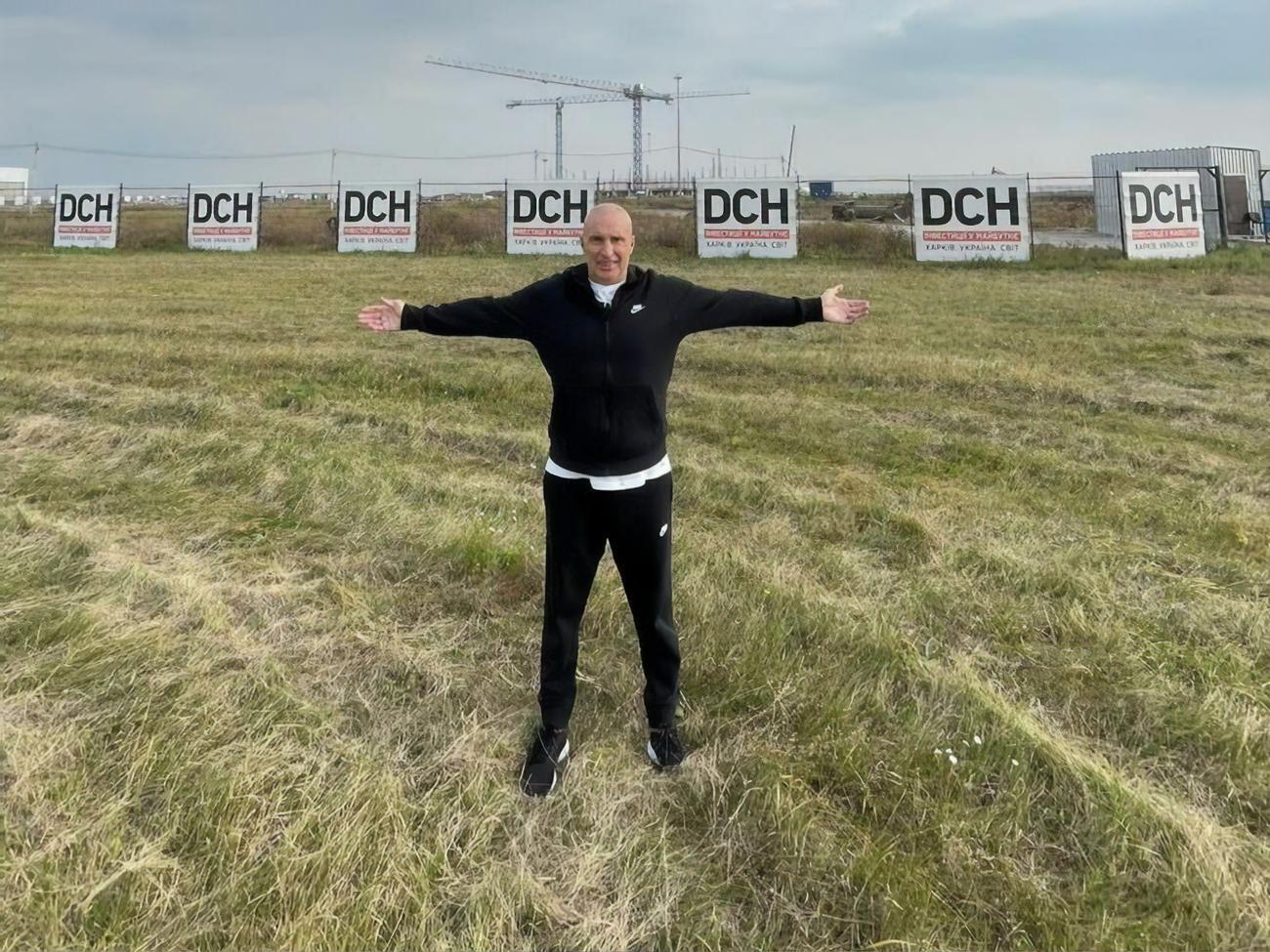 Ярославский посетил стройплощадку будущего аэропорта в Днепре