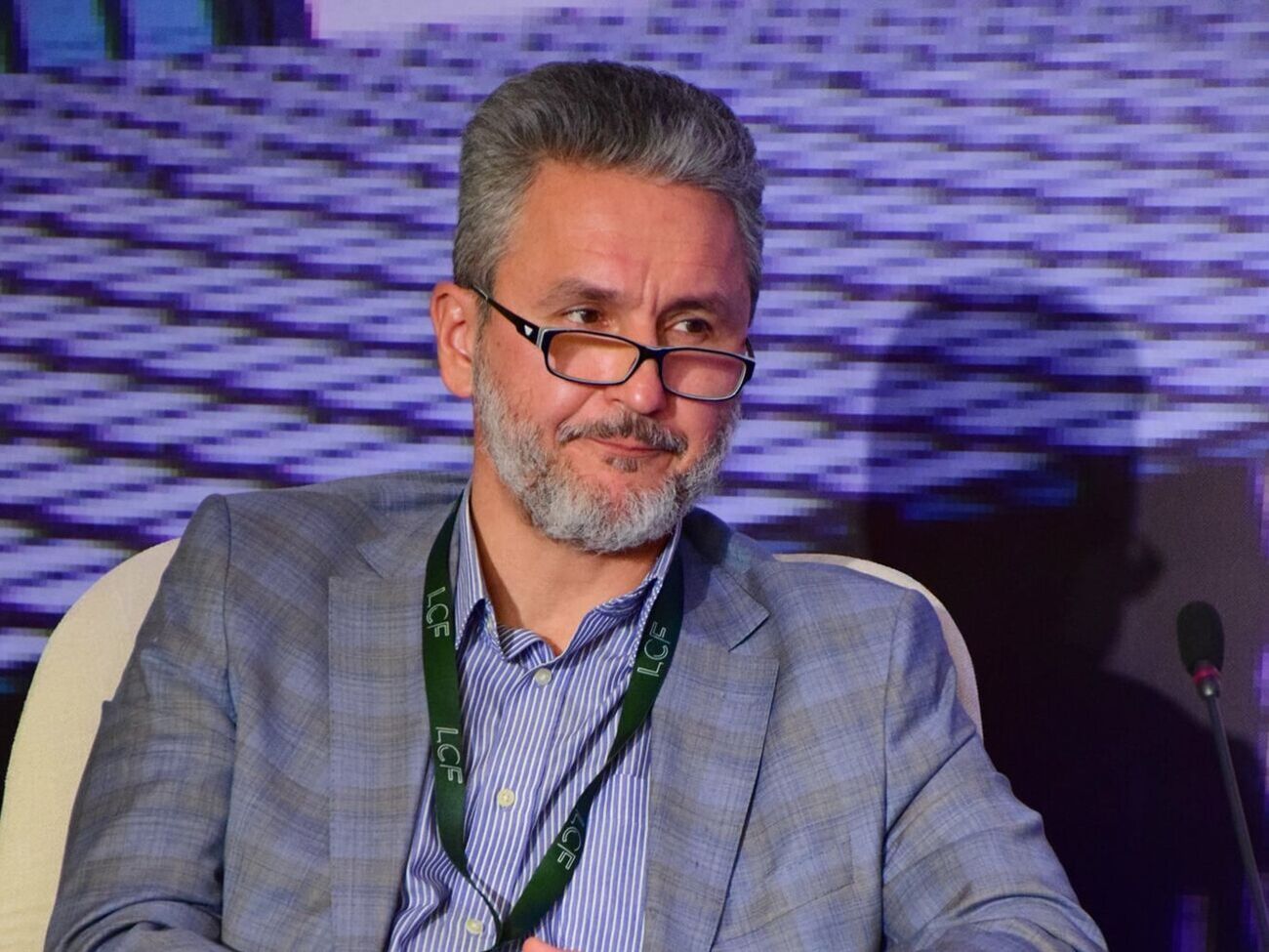 Мы доказали, что готовы убивать и умирать за независимость Украины. Теперь нужно договориться, чем эта независимость должна быть наполнена