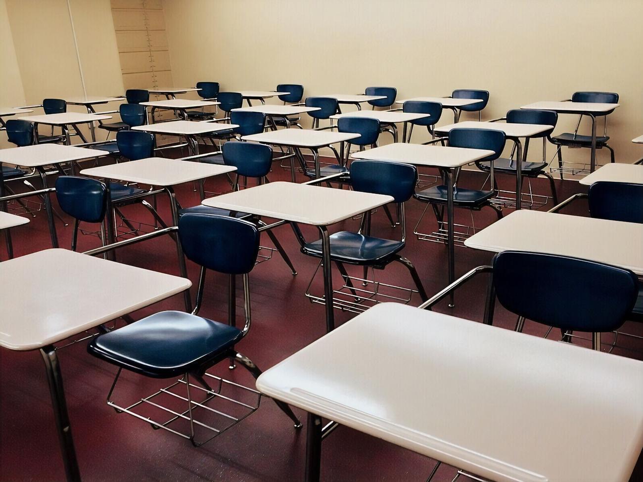 Частина українських шкіл піде на канікули з 18 жовтня