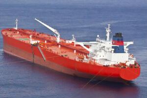 Танкер FSO Safer перебуває в Червоному морі з 2015 року