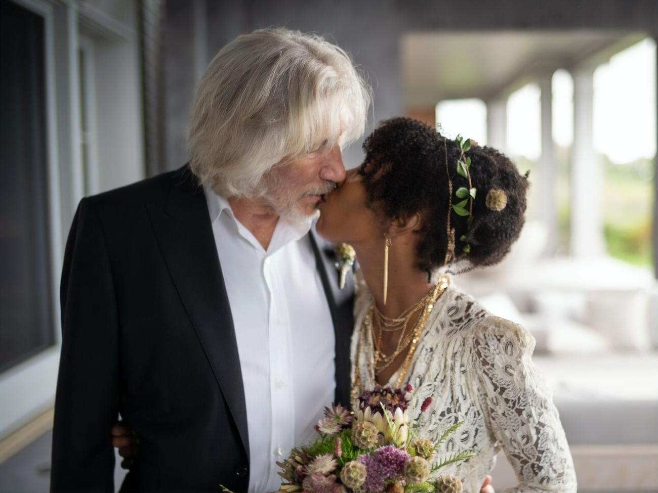 Роджер Уотерс и&nbsp;Камилла Чавес&nbsp;познакомились несколько лет назад на одном из концертов музыканта, где она как водитель подвозила его к сцене