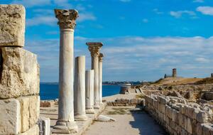 В список всемирного наследия ЮНЕСКО входит заповедник "Херсонес Таврический"