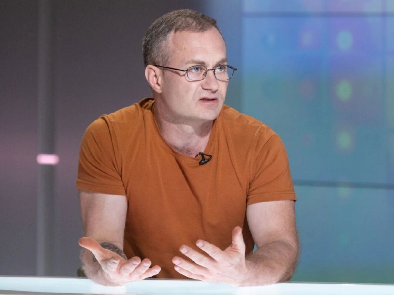 Россия намеренно закрыла все КПВВ на Донбассе и устраивала массовые собрания людей, чтобы превратить украинский регион в "ковидное" гетто