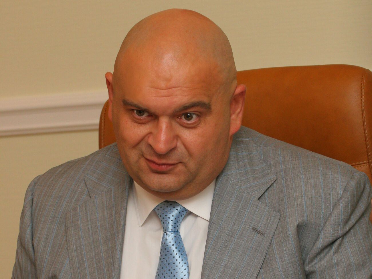 За даними ЗМІ, Злочевський живе в ОАЕ