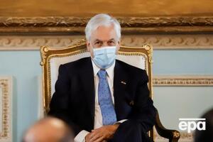 Піньєру звинуватили у відкритому порушенні конституції і посяганні на честь нації