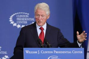 Экс-президента США Билла Клинтона госпитализировали 12 октября с инфекцией