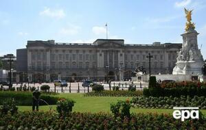 В Букингемском дворце придется работать семь дней в неделю