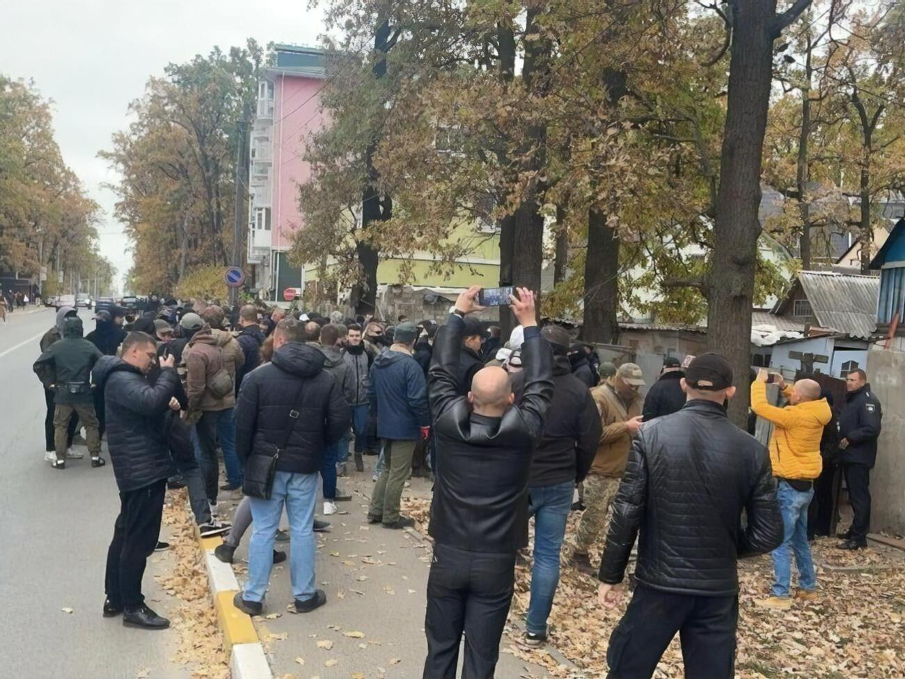 Полиция оценила число протестующих в 50 человек