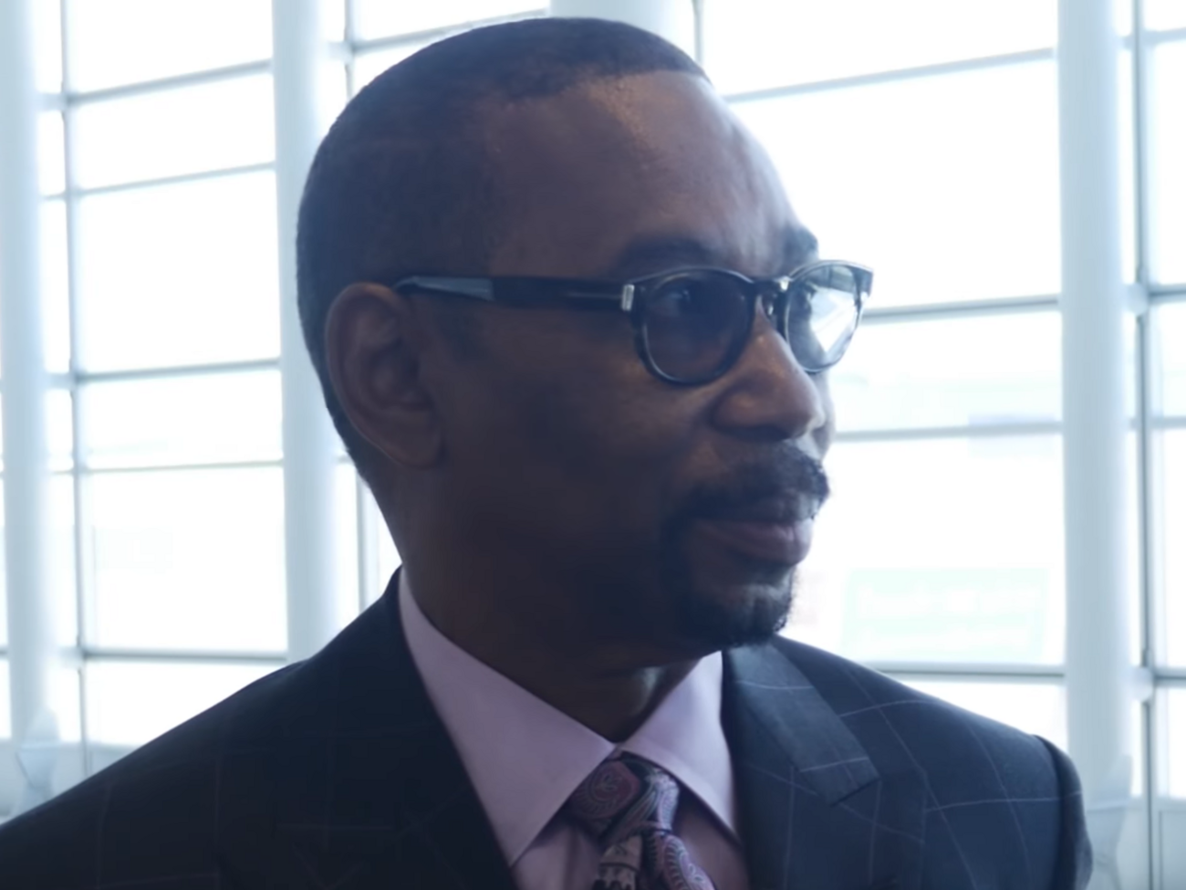 Міллер 1997 року став віцепрезидентом Nike Basketball