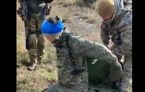 У задержанного боевика было при себе оружие, отметил журналист